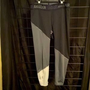 Under Armour Leggings Size Y Med (10-12)